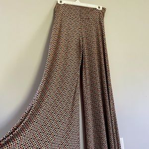 Bell bottom satin 70’s style vintage size medium Tall